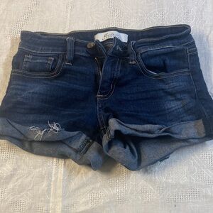 KanCan Signature Blue Denim Shorts. Size 23.